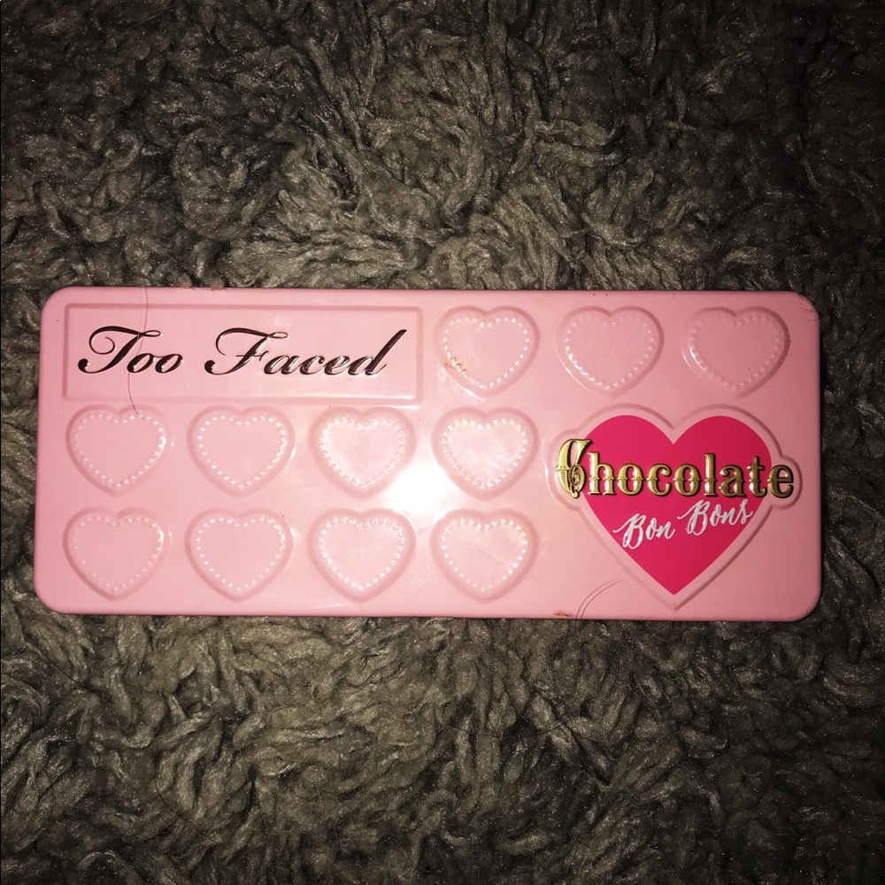 Too Faced chocolate bon bon palette 🍬